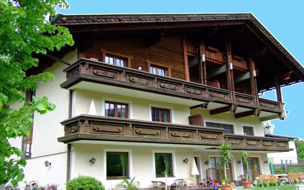 Ferienwohnungen "Haus Rosenstöckl"